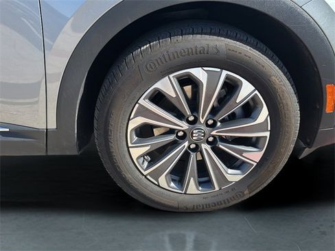 Used 2024 Buick Envision Preferred image 9