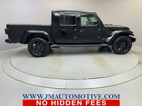 Used 2021 Jeep Gladiator Overland image 6