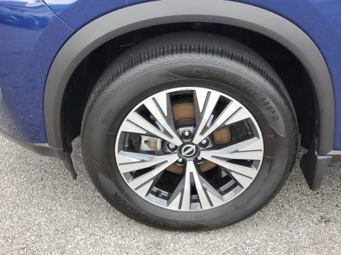 Certified 2023 Nissan Rogue SV image 10