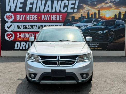 Used 2013 Dodge Journey SXT w/ Flexible Seating Group FWD image 2