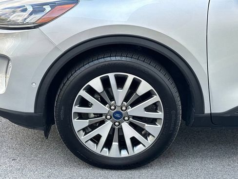 Used 2020 Ford Escape Titanium AWD/4WD image 34