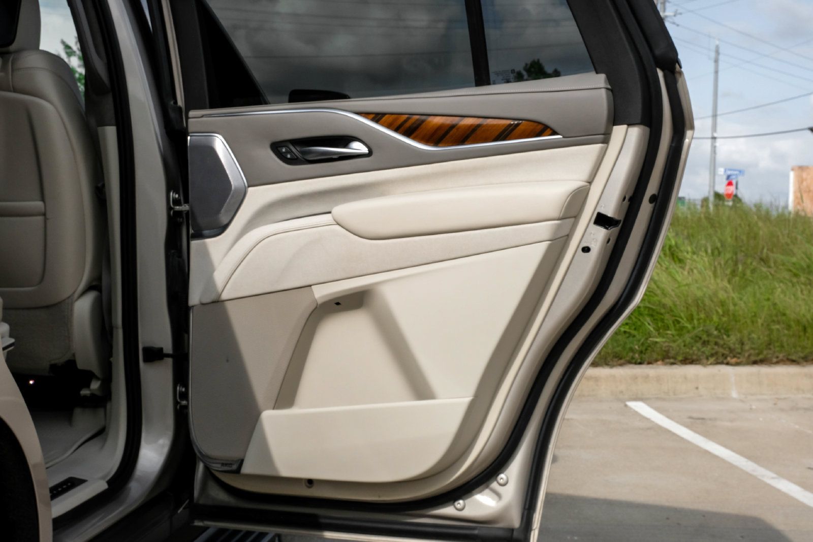 Used 2021 Cadillac Escalade Sport Platinum AWD/4WD image 56