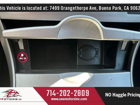Used 2011 Toyota Corolla LE w/ Preferred Accessory Pkg FWD image 32