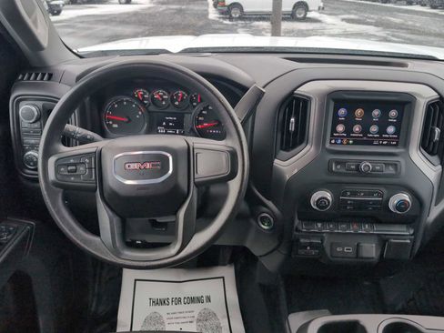 Used 2024 GMC Sierra 2500 Pro w/ Convenience Package image 17