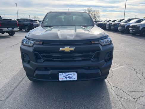 New 2026 Chevrolet Colorado W/T image 2