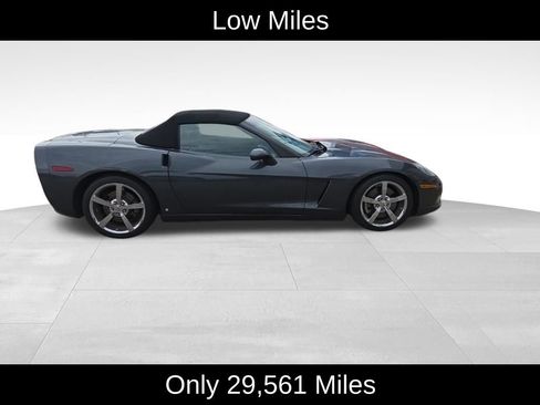 Used 2009 Chevrolet Corvette Convertible w/ Preferred Equipment Group RWD image 2