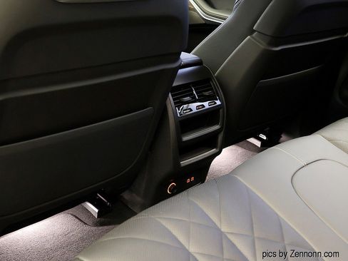 Certified 2025 BMW X5 xDrive40i w/ Premium Package image 14