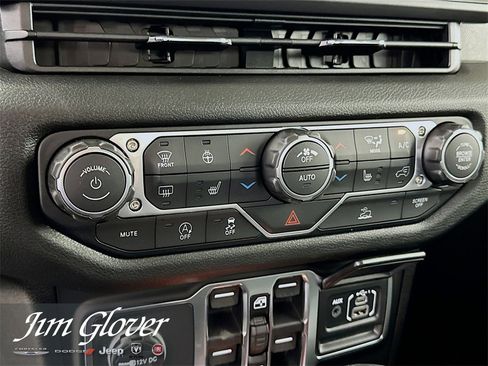 New 2026 Jeep Gladiator Sport image 34