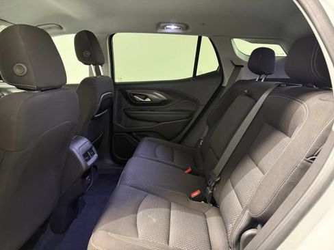 Used 2024 GMC Terrain SLE w/ Driver Convenience Package FWD image 23