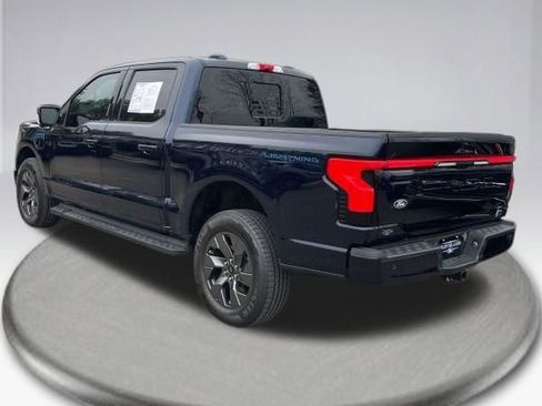 Used 2024 Ford F150 Lightning Lariat image 9