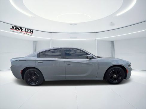 Used 2021 Dodge Charger SXT w/ Leather Interior Group RWD image 2