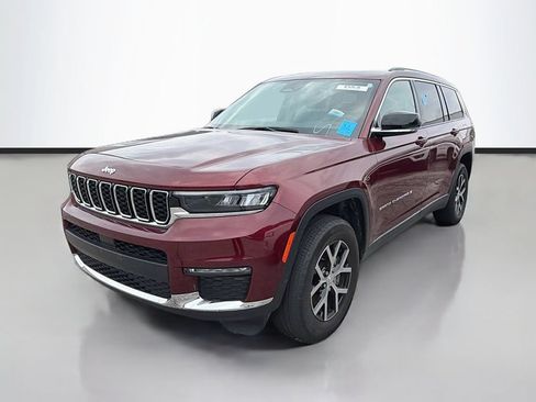 Used 2023 Jeep Grand Cherokee L Limited AWD/4WD image 5