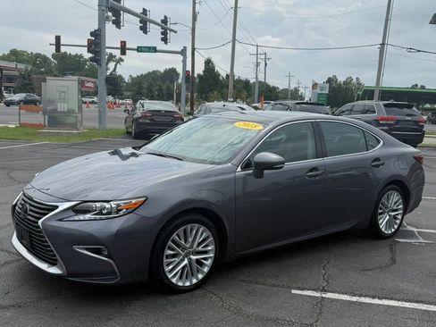 Used 2018 Lexus ES 350 w/ Luxury Package w/Wood Trim FWD image 7