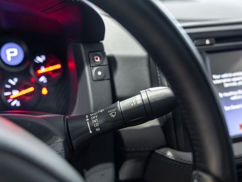 Used 2023 Nissan GT-R Premium w/ Premium Interior Package AWD/4WD image 38