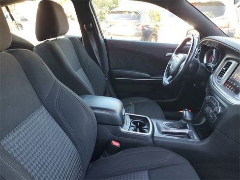 Used 2023 Dodge Charger SXT image 33