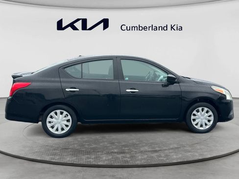 Used 2019 Nissan Versa SV FWD image 6