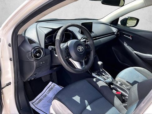 Used 2017 Toyota Yaris iA image 14