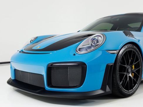 Used 2018 Porsche 911 GT2 RS RWD image 60