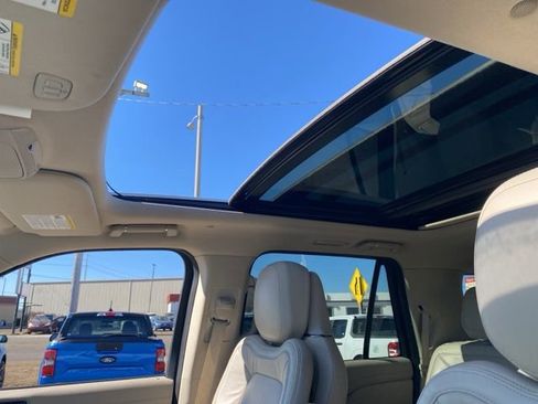 Used 2020 Lincoln Navigator L Reserve w/ Luxury Package image 12