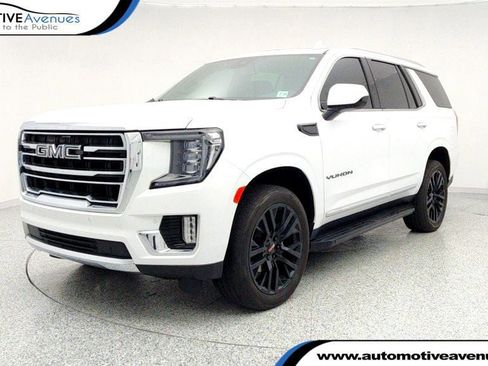 Used 2023 GMC Yukon SLT image 1