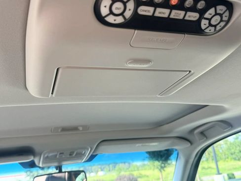 Used 2012 Honda Pilot Touring image 23