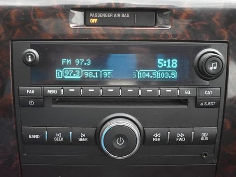Used 2014 Chevrolet Impala LTZ FWD image 24