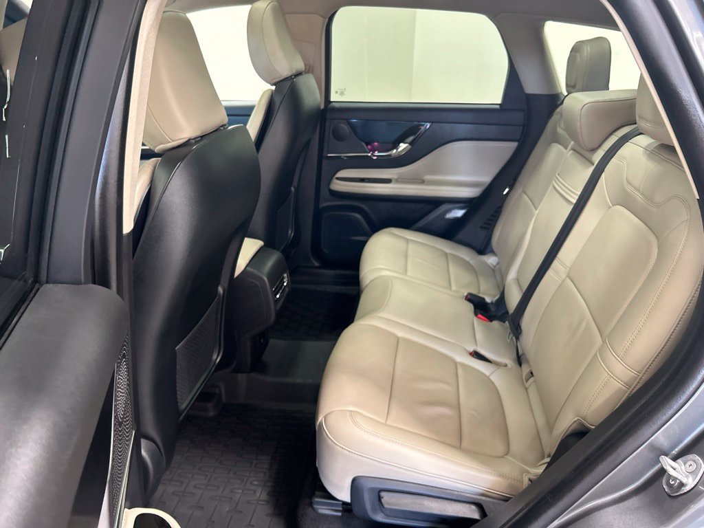 Certified 2025 Lincoln Corsair Grand Touring w/ Rear Removable Package Tray AWD/4WD image 25