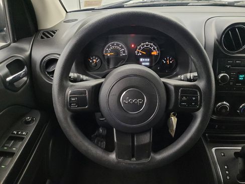 Used 2016 Jeep Compass Sport w/ Power Value Group FWD image 22