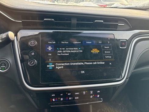 Used 2023 Chevrolet Bolt EUV LT w/ Convenience Package image 12