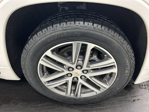 Certified 2023 Chevrolet Traverse High Country w/ LPO, Floor Liner Package AWD/4WD image 8