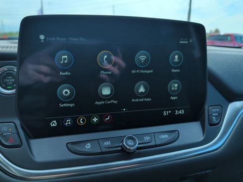 Certified 2025 Chevrolet Blazer LT AWD/4WD image 2