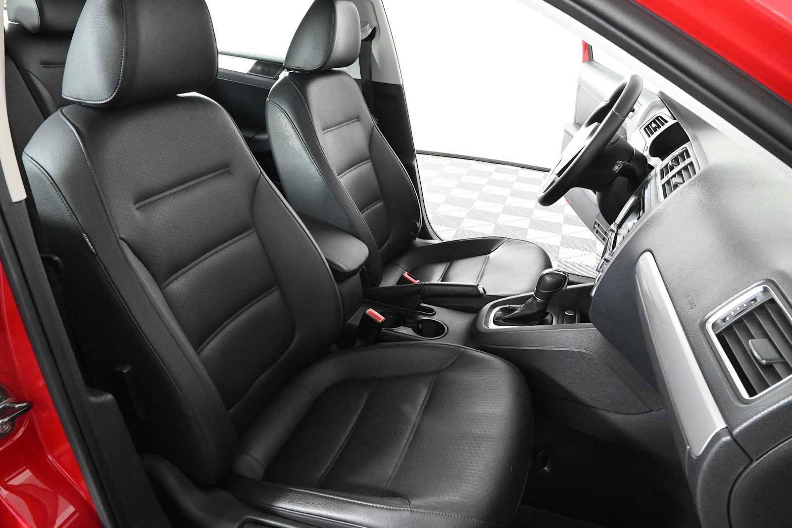 Used 2014 Volkswagen Jetta SE FWD image 10