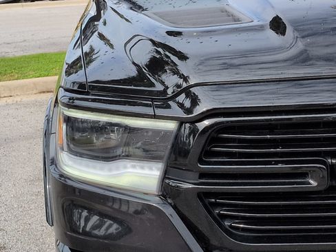 Used 2020 RAM 1500 Laramie AWD/4WD image 9