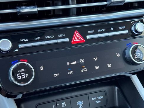 New 2026 Hyundai Tucson SEL image 17