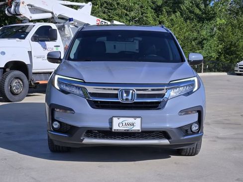 Used 2022 Honda Pilot Touring image 3