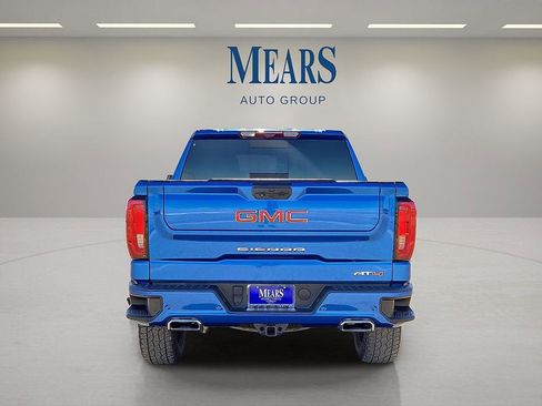 Used 2022 GMC Sierra 1500 AT4 w/ AT4 Premium Package image 4