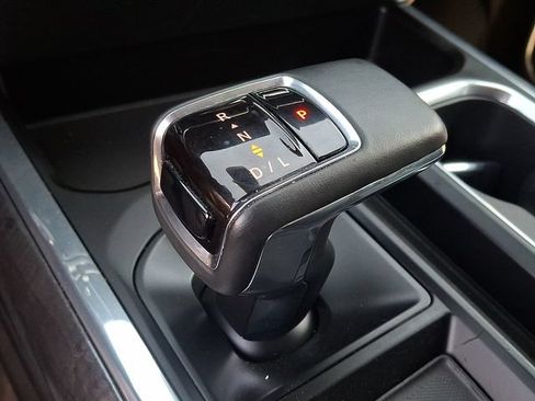 Used 2023 Chevrolet Silverado 1500 LTZ AWD/4WD image 13