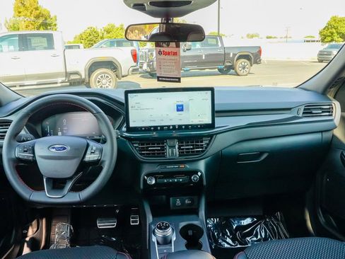 Used 2024 Ford Escape ST-Line w/ Tech Pack #1 image 19