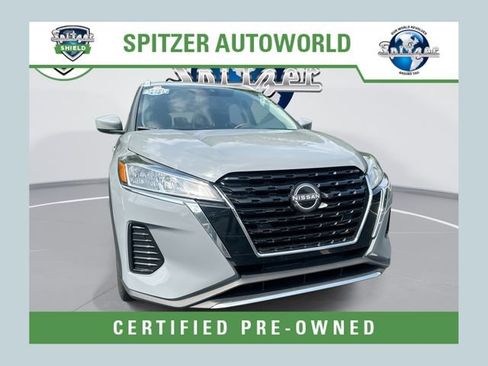 Used 2023 Nissan Kicks SV FWD image 1