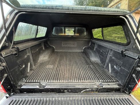 Used 2018 Nissan Frontier SV image 8