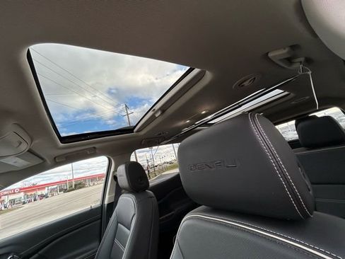 Used 2023 GMC Acadia Denali w/ Trailering Package image 12