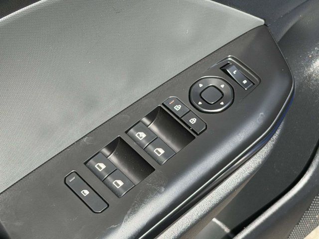 Used 2025 Kia K4 FWD image 18