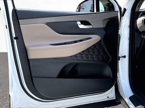 Used 2019 Hyundai Santa Fe SEL FWD image 18