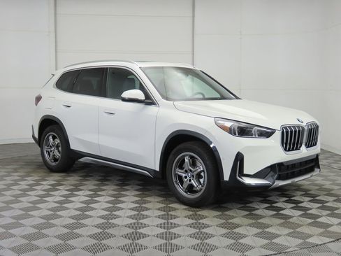 New 2026 BMW X1 xDrive28i w/ Convenience Package image 3