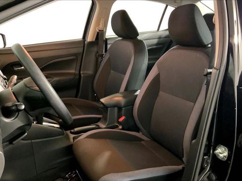 Used 2025 Nissan Versa SV FWD image 19