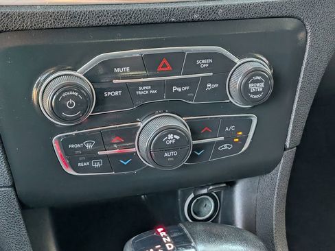 Used 2021 Dodge Charger R/T w/ Blacktop Package RWD image 25