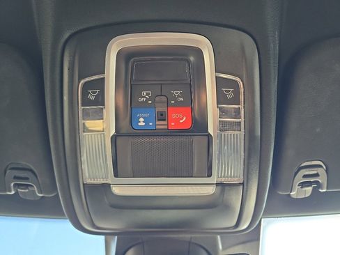 Used 2024 RAM 1500 Laramie image 25