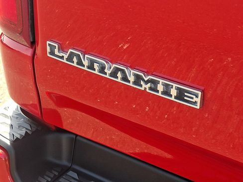 Used 2024 RAM 1500 Laramie AWD/4WD image 32