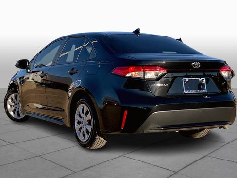 Used 2021 Toyota Corolla LE FWD image 12