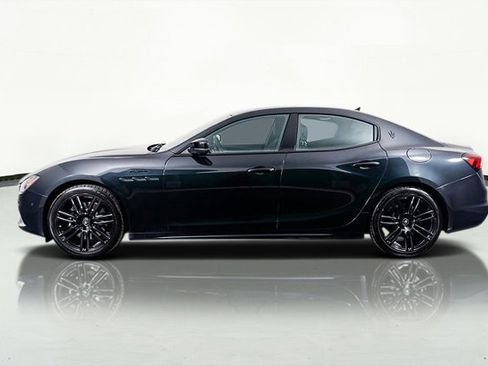 Used 2022 Maserati Ghibli Modena image 16